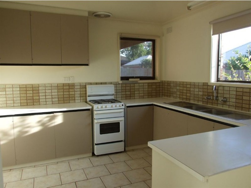 10 Seaview Ave, Mornington VIC 3931