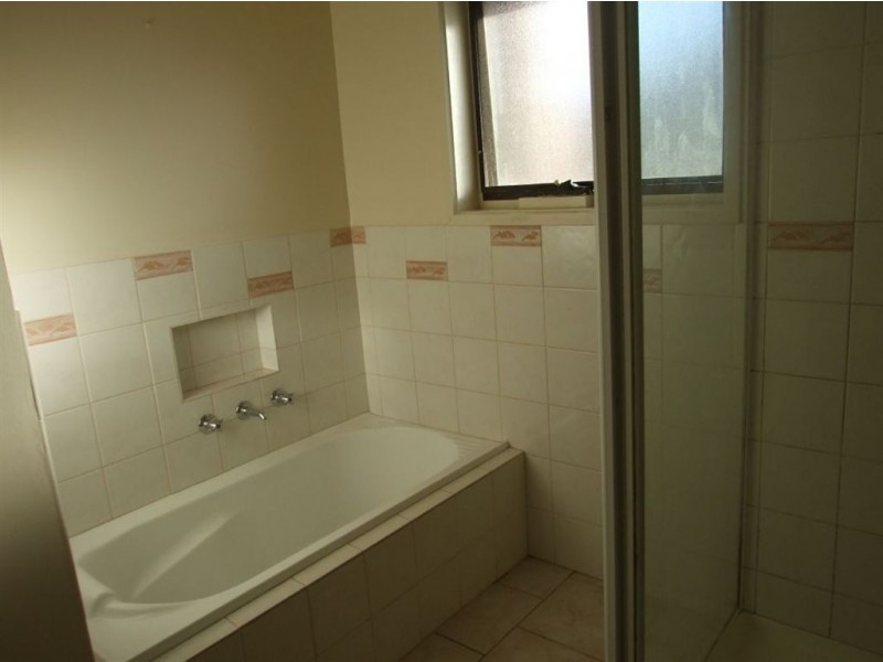 10 Seaview Ave, Mornington VIC 3931