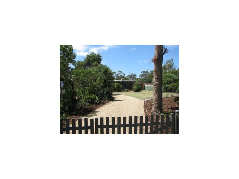 13 Alexandrina Road, Mount Martha VIC 3934