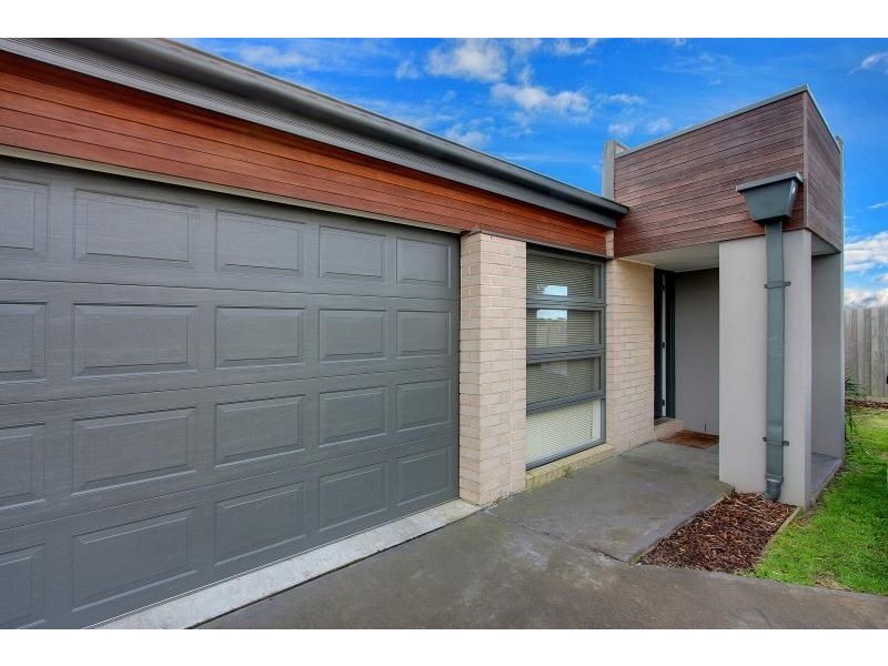 10/110 Bungower Road, Mornington VIC 3931