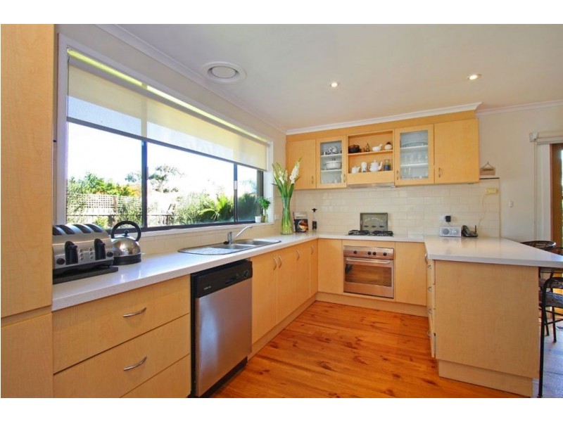 13 Swansea Grove, Mornington VIC 3931