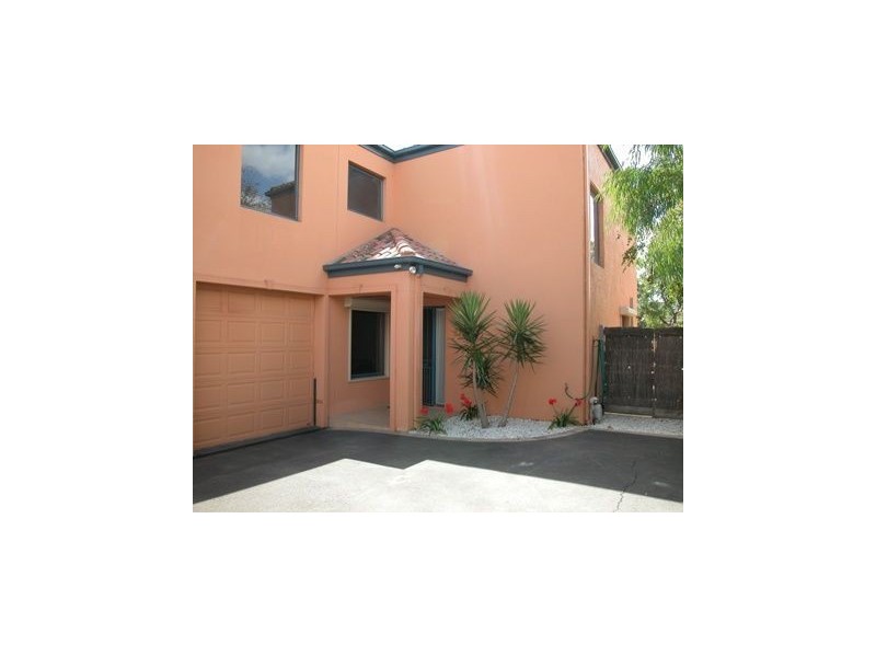 3/107 Tanti Ave, Mornington VIC 3931