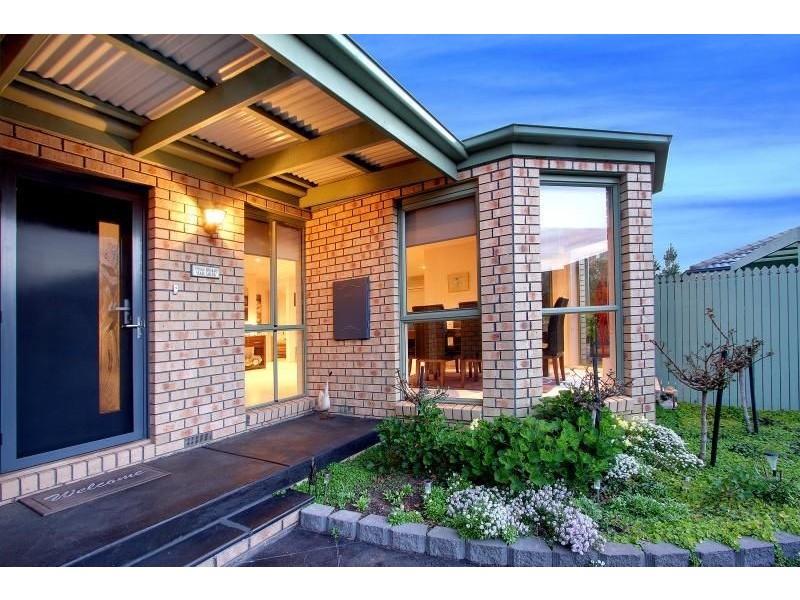 2/2 Kent Street, Mornington VIC 3931