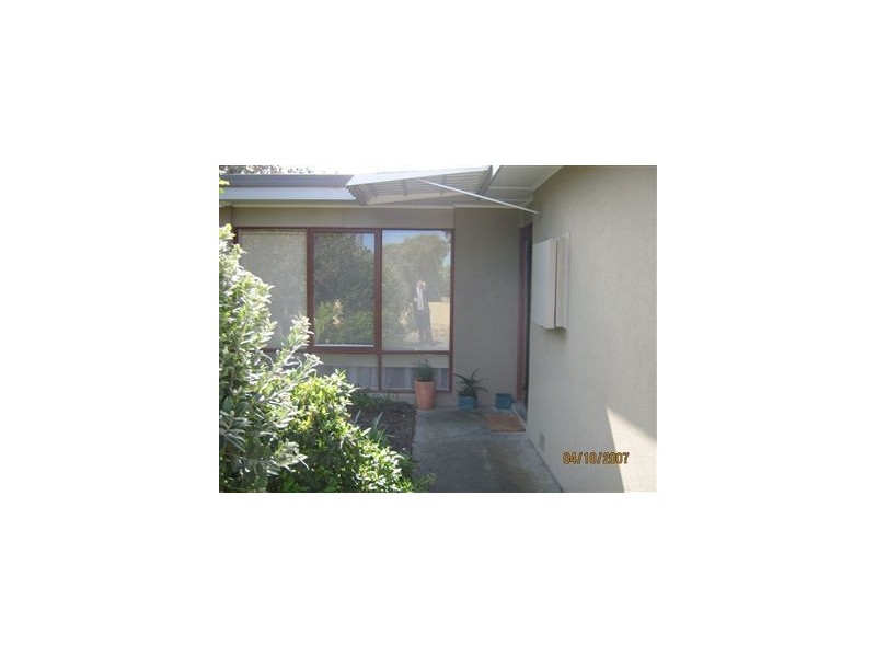 1/17 Eel Race Rd, Carrum VIC 3197