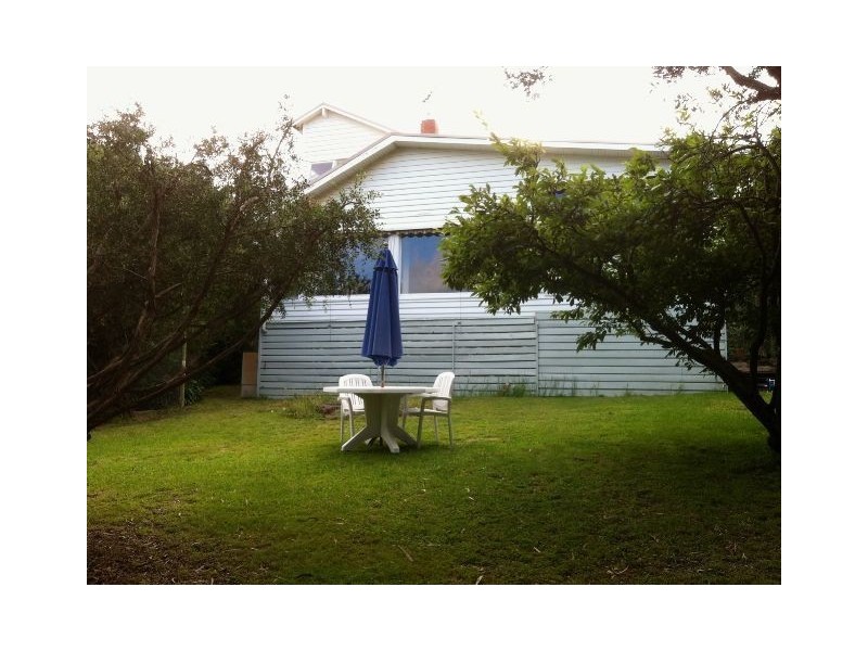 15 Craigrossie Road, Mornington VIC 3931