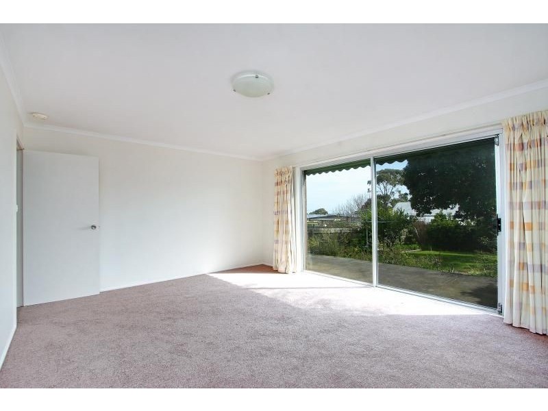 4 Dahlia Street, Dromana VIC 3936