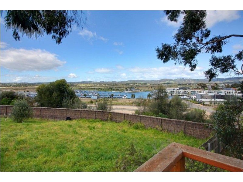 52 Bruce Road, Safety Beach VIC 3936