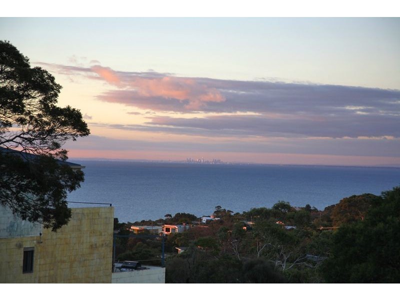 6 Rockleigh Drive, Mount Martha VIC 3934