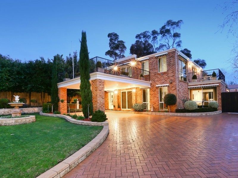 10 Barnett Way, Mount Martha VIC 3934