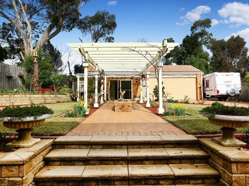 10 Barnett Way, Mount Martha VIC 3934