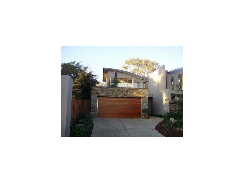 7 Alexander Ave, Mornington VIC 3931