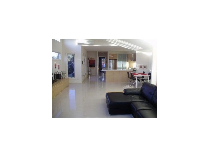 7 Alexander Ave, Mornington VIC 3931