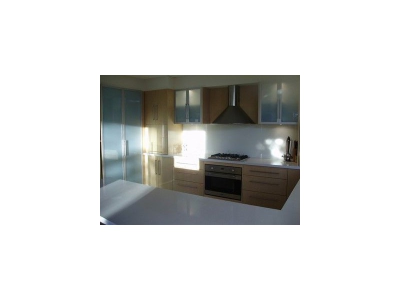 7 Alexander Ave, Mornington VIC 3931