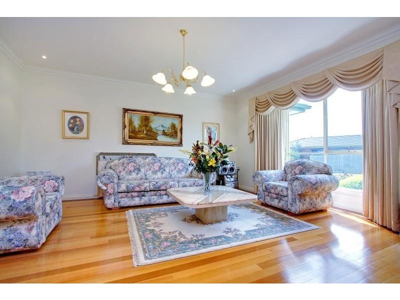 24 Katherine Court, Mornington VIC 3931