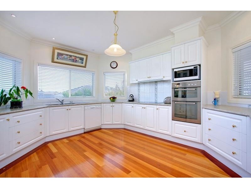 24 Katherine Court, Mornington VIC 3931