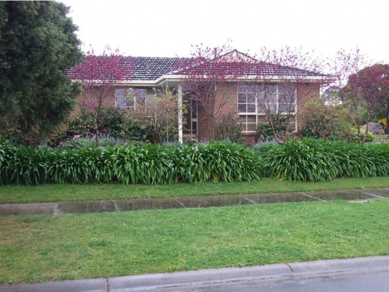 27 Melaleuca, Mount Martha VIC 3934