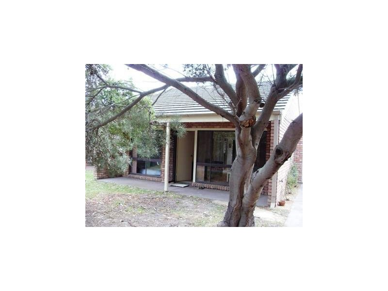 2/11 Pitt Street, Mornington VIC 3931