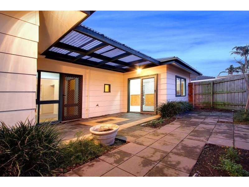 18 Vale Street, Mornington VIC 3931