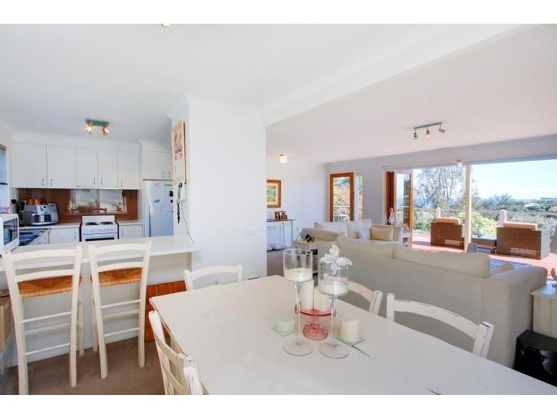 6 Asquith Avenue, Mount Martha VIC 3934