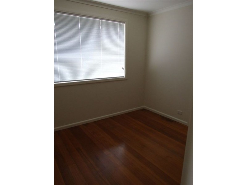 13 Hampden Street, Mornington VIC 3931