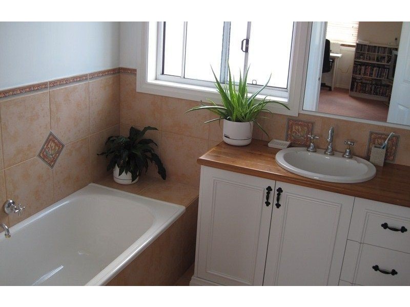 8 Marino Court, Mornington VIC 3931