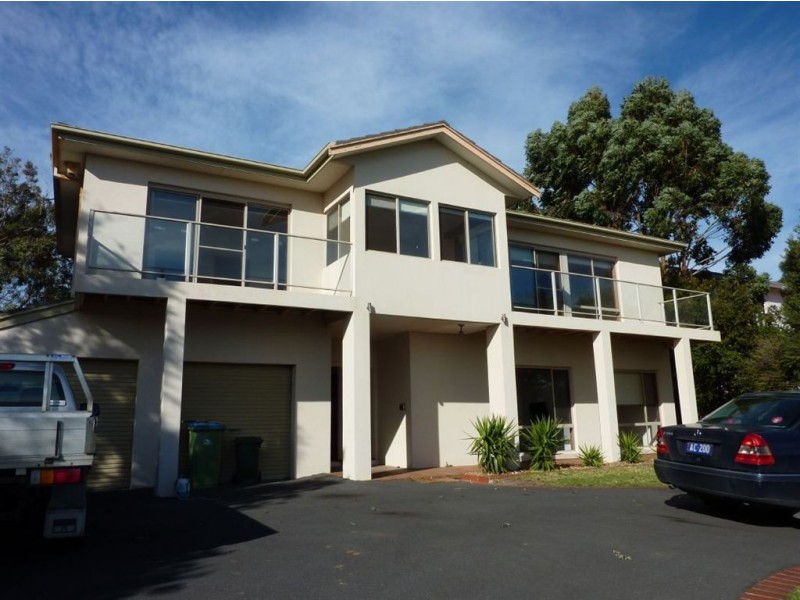 16 Martin Street, Mount Martha VIC 3934