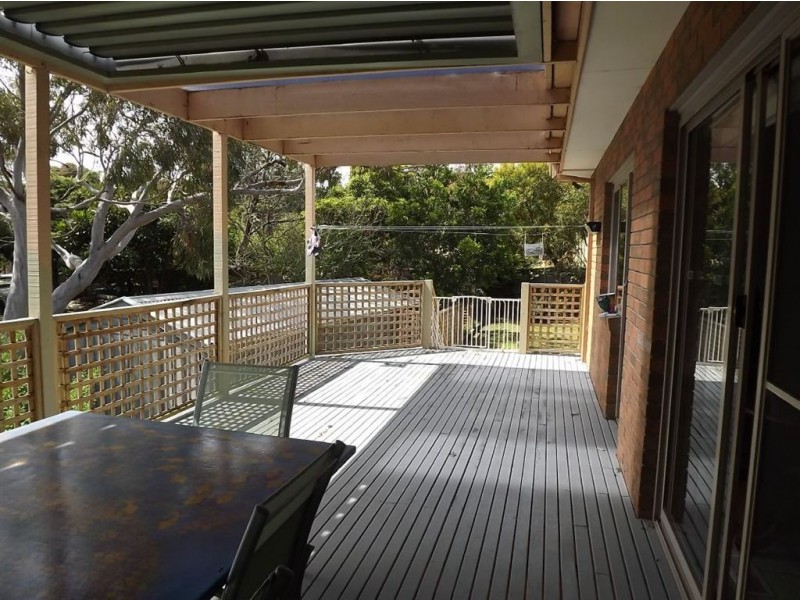 16 Martin Street, Mount Martha VIC 3934