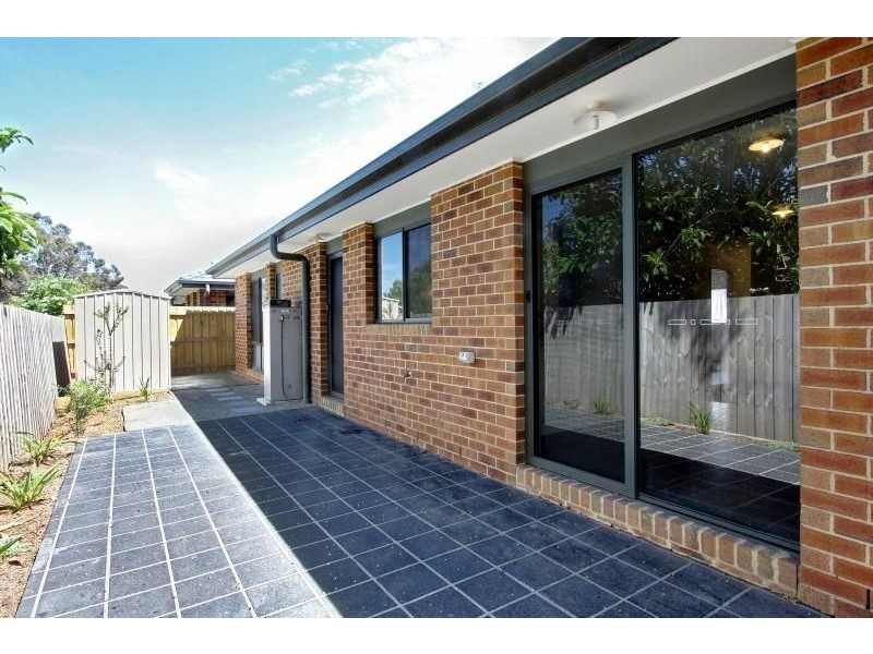 8/60 Green Island Ave, Mount Martha VIC 3934