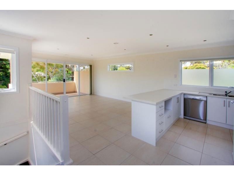 121 Tanti Ave, Mornington VIC 3931