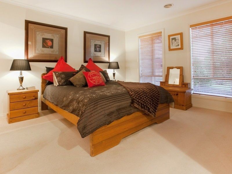 4 Sarshas Way, Mount Martha VIC 3934