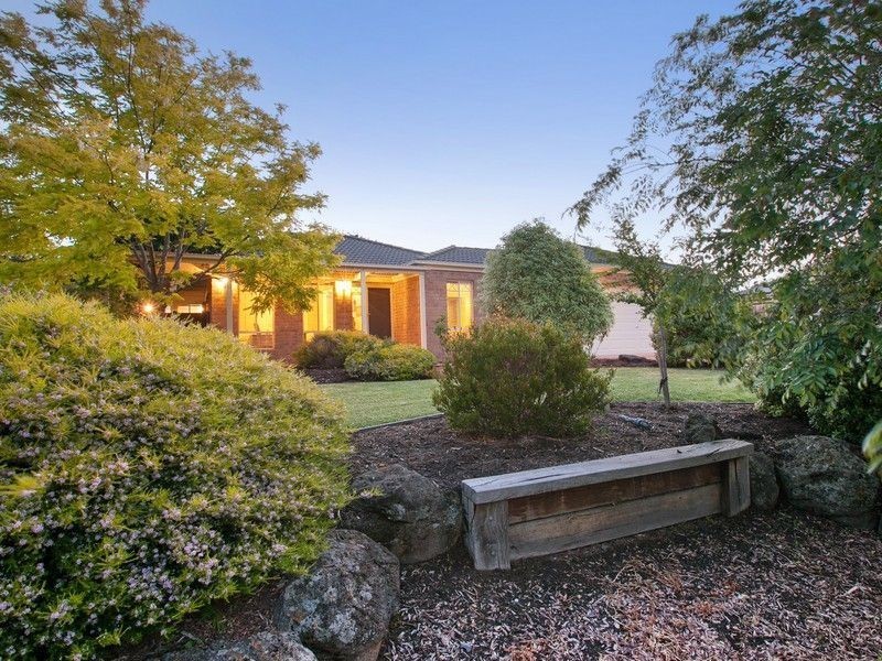 4 Sarshas Way, Mount Martha VIC 3934