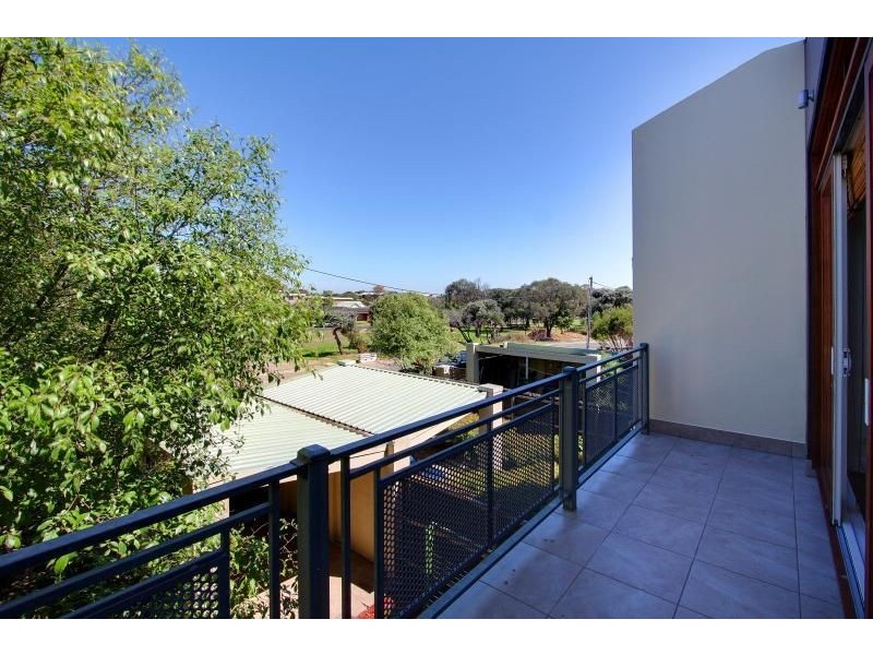 4/29 Seaton Road, Mornington VIC 3931
