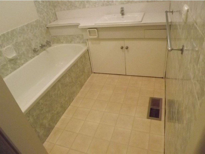 2/9 Turnbull Street, Mornington VIC 3931