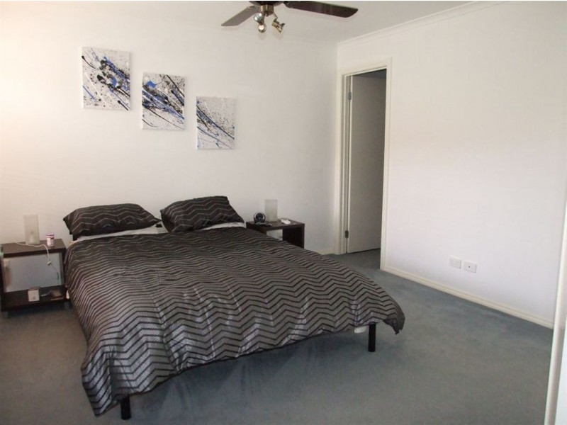 5 Stefans Court, Skye VIC 3977