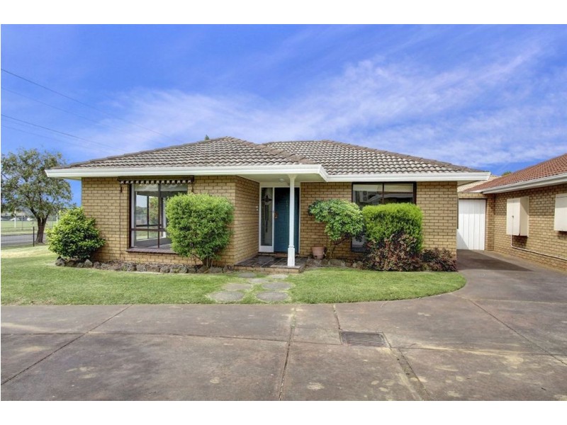 1/25 Hampden Street, Mornington VIC 3931