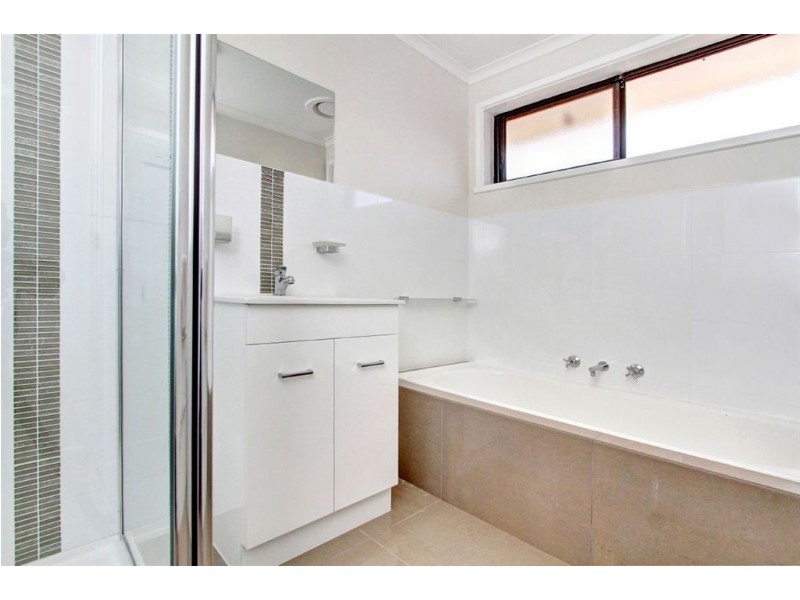 1/25 Hampden Street, Mornington VIC 3931