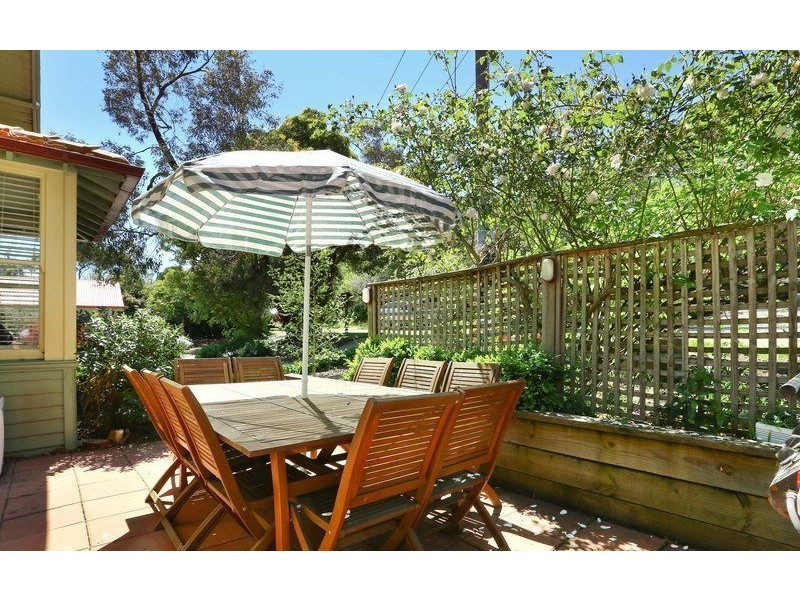 10 Caldwell Street, Mornington VIC 3931