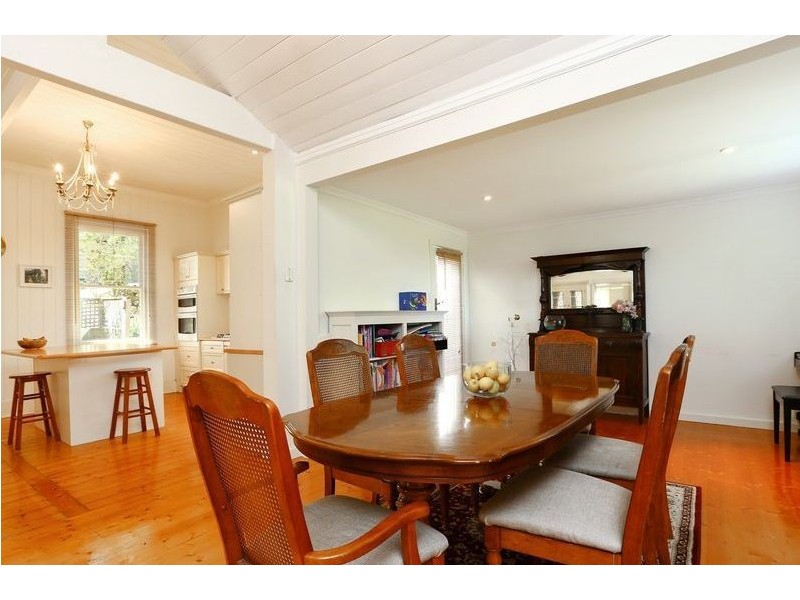 10 Caldwell Street, Mornington VIC 3931