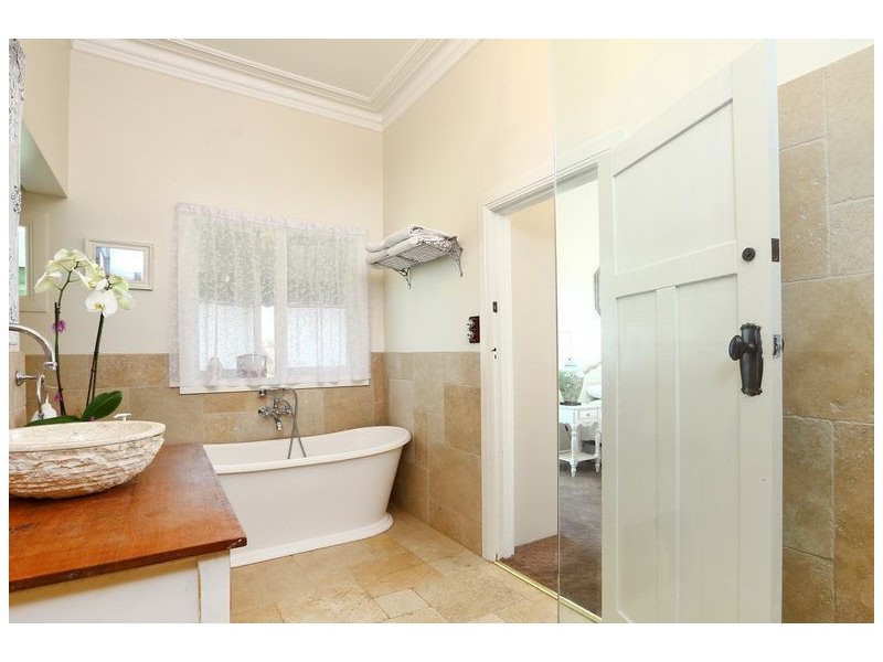 10 Caldwell Street, Mornington VIC 3931