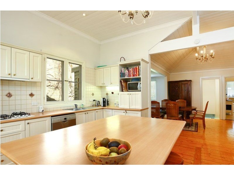 10 Caldwell Street, Mornington VIC 3931