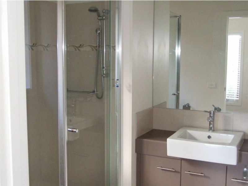 6/43 Van Ness Ave, Mornington VIC 3931