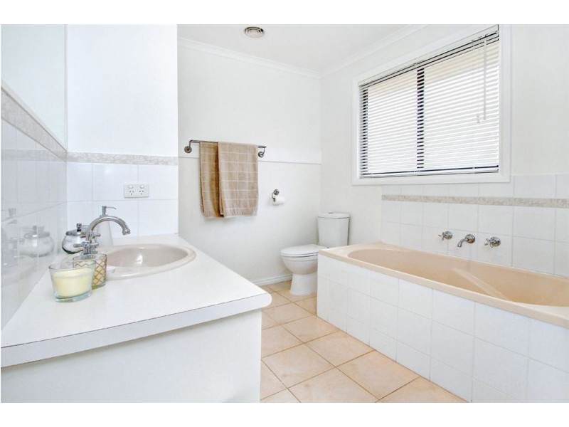 14 Glendenning Rise, Mornington VIC 3931