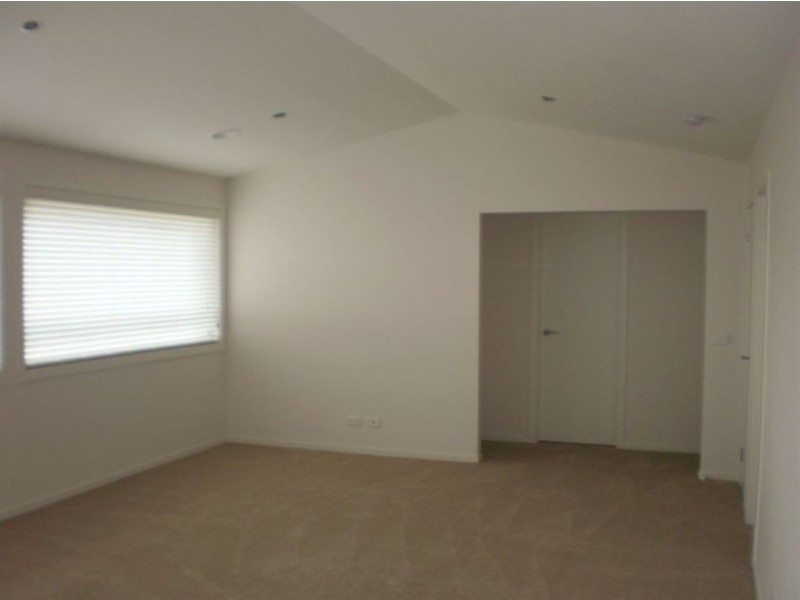 5/43 Van Ness Ave, Mornington VIC 3931