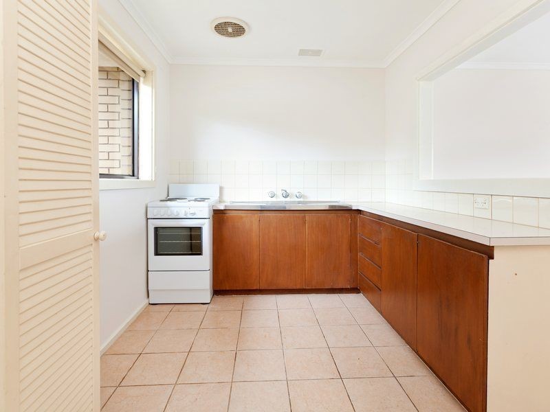 2/28 Lucerne Ave, Mornington VIC 3931