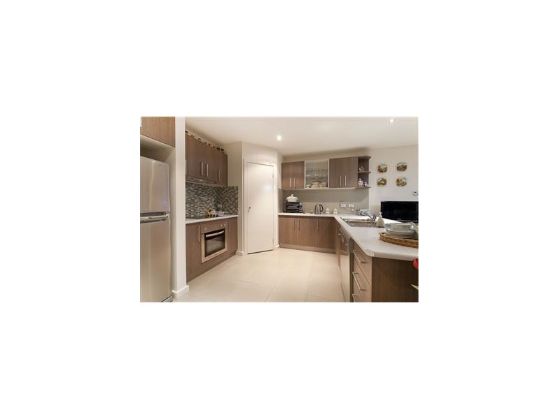 77B St Mitchell Circuit, Mornington VIC 3931