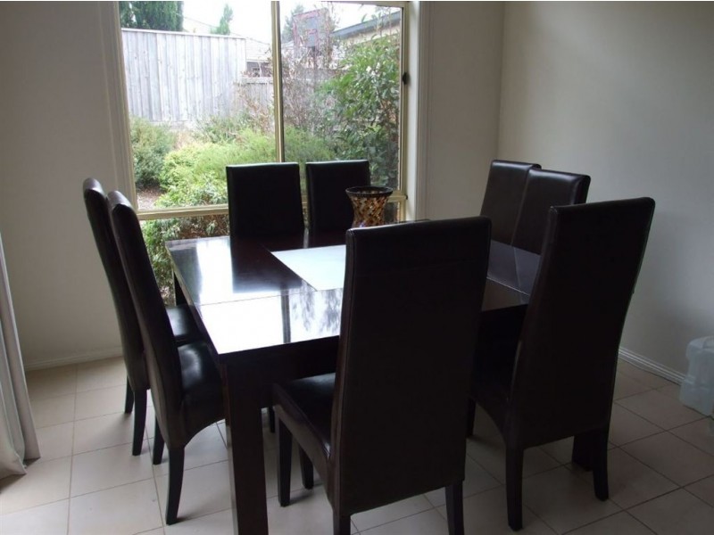 8 Whitsunday Court, Mount Martha VIC 3934