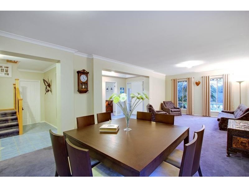 11 Halcyon Rise, Mornington VIC 3931