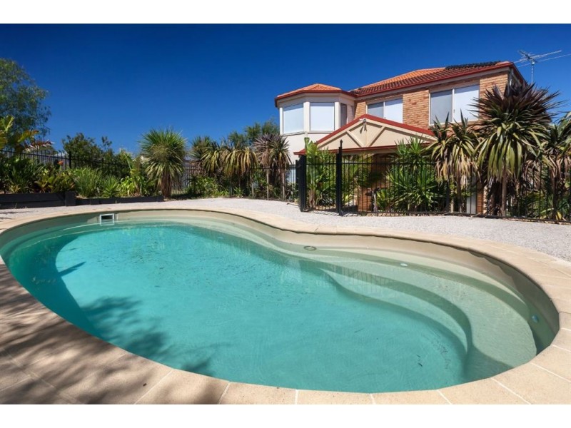 11 Halcyon Rise, Mornington VIC 3931