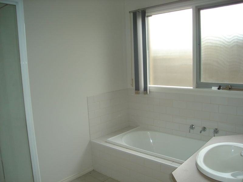 24 Acacia, Mount Martha VIC 3934