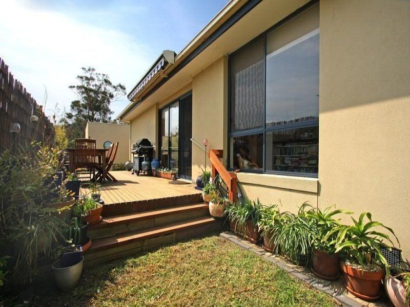 2/2 Iluka Street, Safety Beach VIC 3936